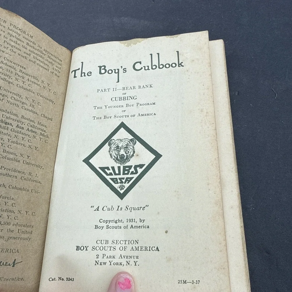 'The Bear Cub Book' -Boy Scouts of America - Copyright 1931